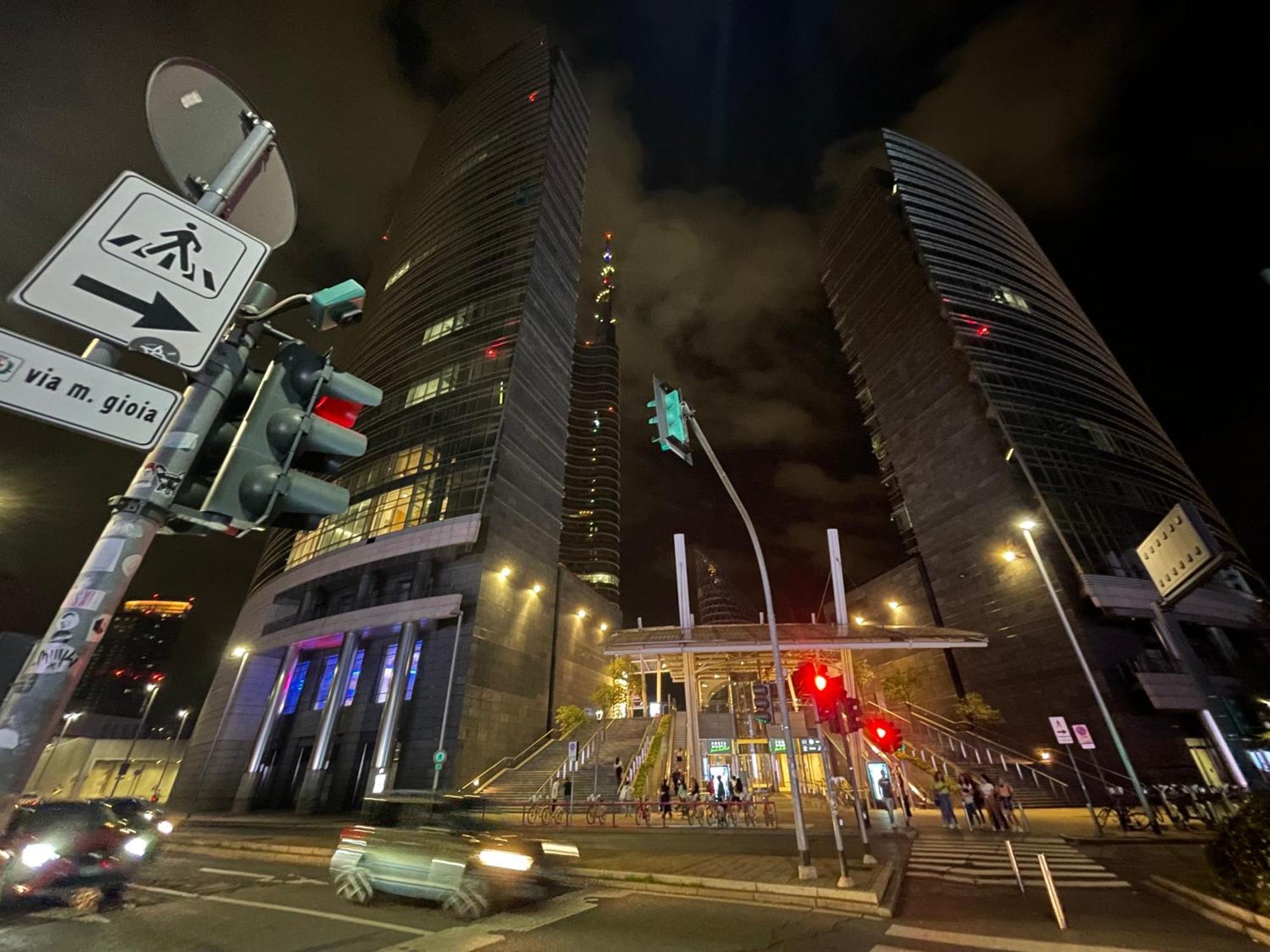 Mila By The Blue Twins Apartments Milano Buitenkant foto